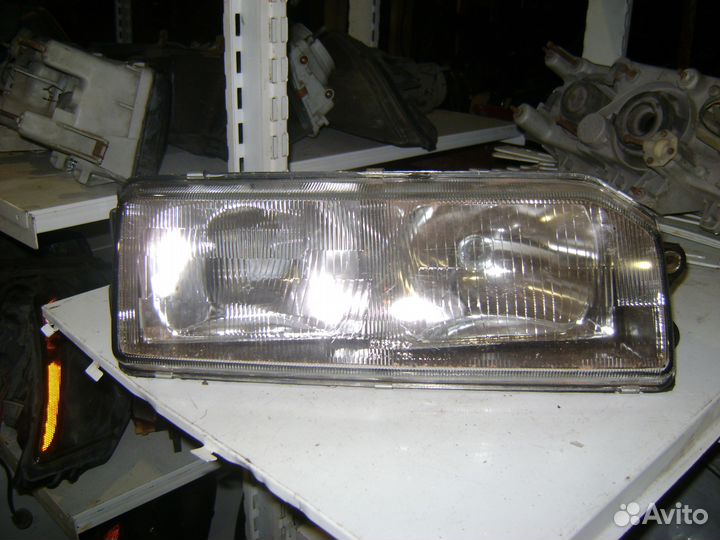 Фара правая Mitsubishi Galant E1 Митцубиси Галант