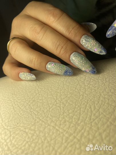 Наращивание ногтей