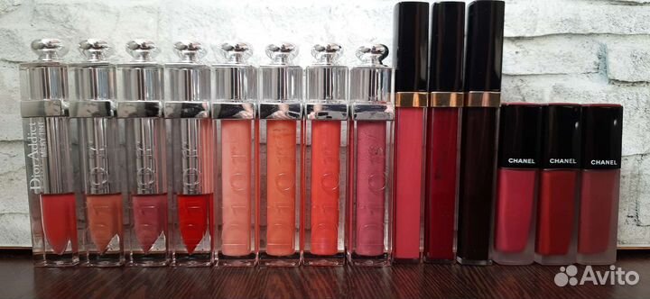 Блеск для губ класса Люкс