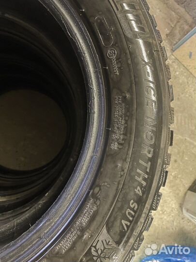 Michelin X-Ice North 4 SUV 225/60 R17 103T