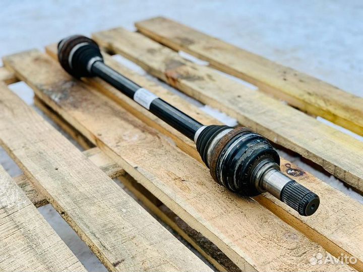 Приводной вал задний правый Porsche Macan 95B 2016