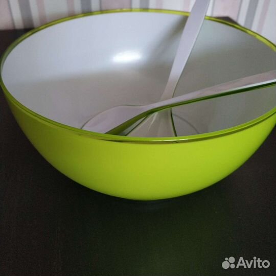 Салатник и миски из акрила