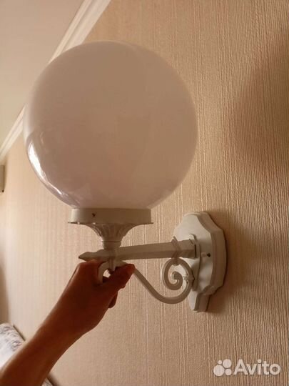 Светильники уличные настенные 2шт