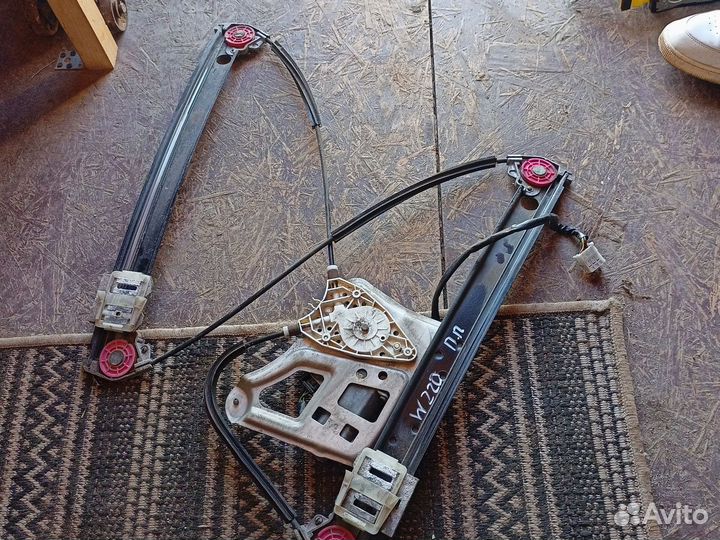 Стеклоподъемник передний правый Mercedes-Benz W220