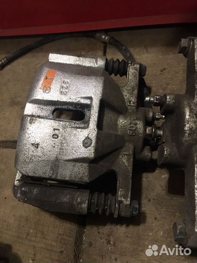 Суппорт тормозной передний Mazda CX 5