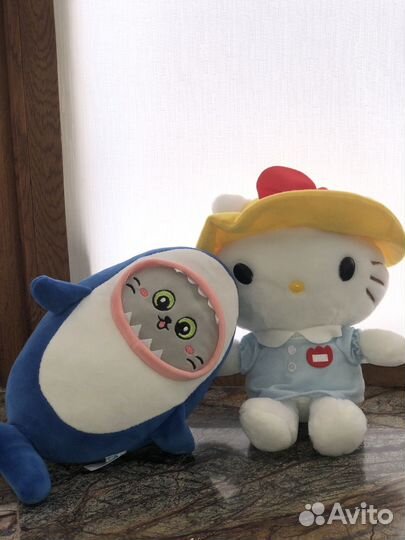 Мягкая игрушка Hello Kitty и Кот-Акула