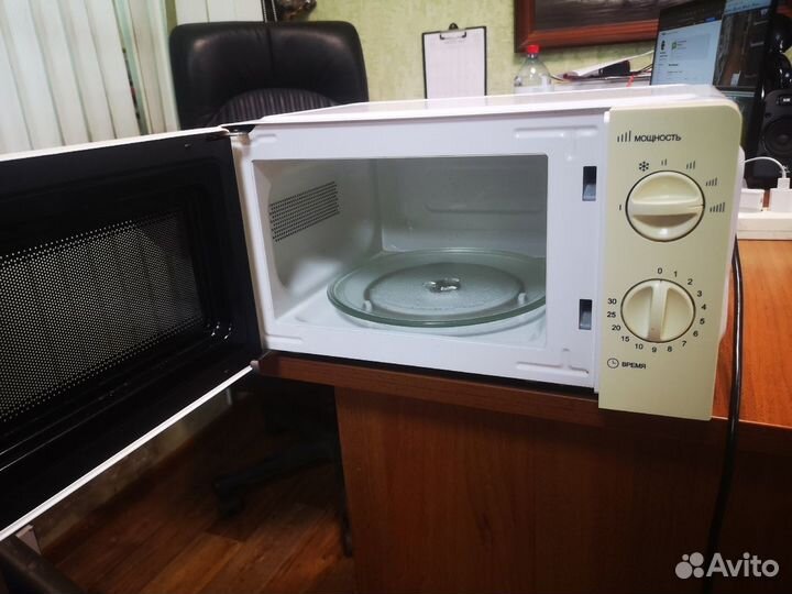 Свч печь (механическое управление)