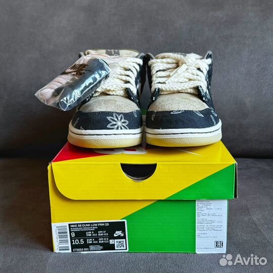 9 US Nike SB x Travis Scott Dunk Low PRM