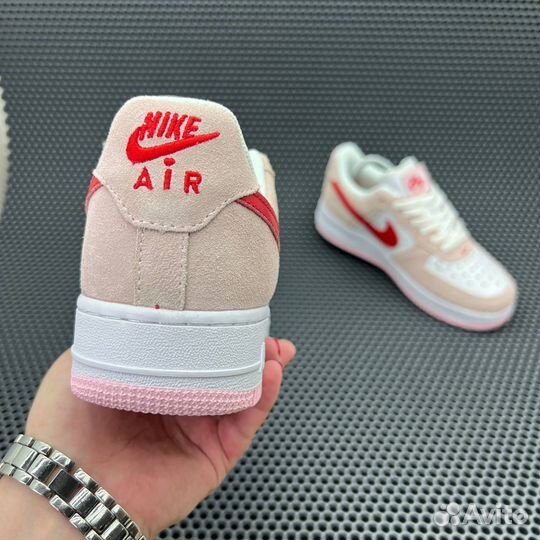 Nike Air Force 1 Low 07 QS Valentine's Day Love