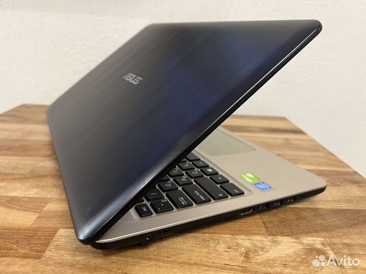 2020 игровой 4 ядра N5000 GeForce MX110 SSD 256Gb