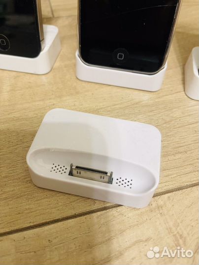 Зарядное iphone3g,3gs,4,4s докстанция настольная