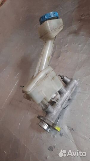 Главный тормозной цилиндр Nissan Primera P12 P12E