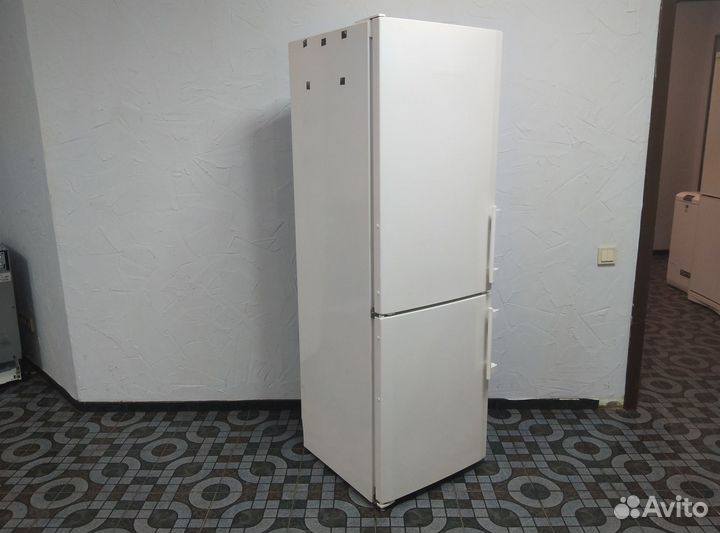 Холодильник Liebherr бу нa гарантии