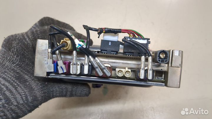 Блок комфорта Tesla Model 3, 2019