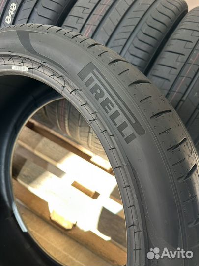 Pirelli P Zero PZ4 295/35 R21 и 315/30 R22 107Y