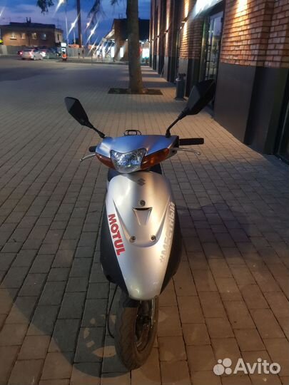 Suzuki lets 2 new