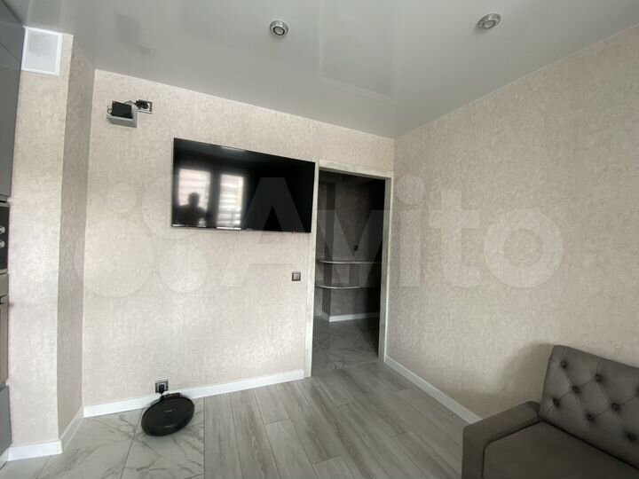 3-к. квартира, 55 м², 6/15 эт.