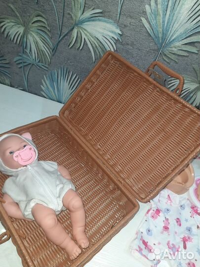 Кукла в кейсе