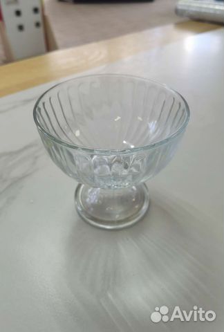 Салатница на ножке