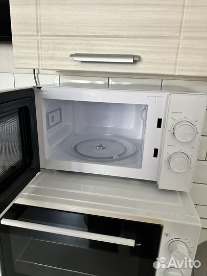 Микроволновая печь и духовая печь