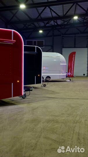 Мобильный прицеп на колесах