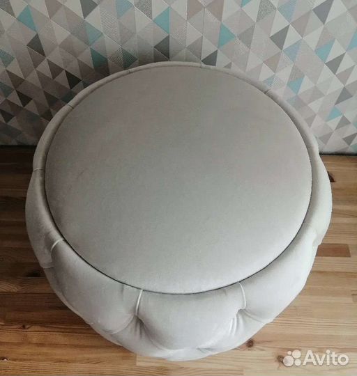 Пуф пуфик новый в каретной стяжке