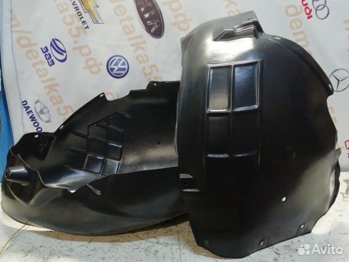 Подкрылок передний новый Audiа ауди a4 s4 c04-г