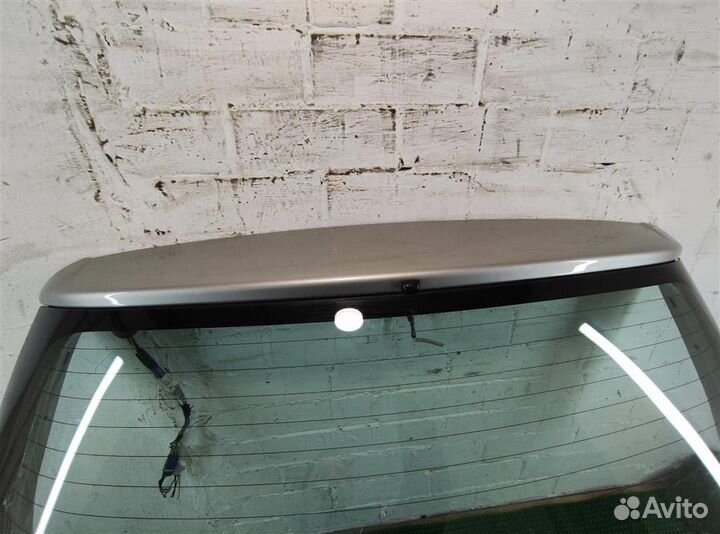 Крышка багажника Toyota Corolla E120 2006