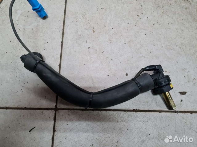 Патрубок системы вентиляции ew10A citroen Peugeot