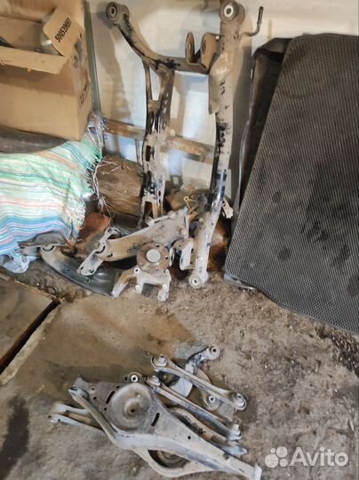 Задний подрамник рычаги кулаки VW Passat b7