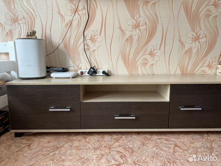 Тумба под телевизор