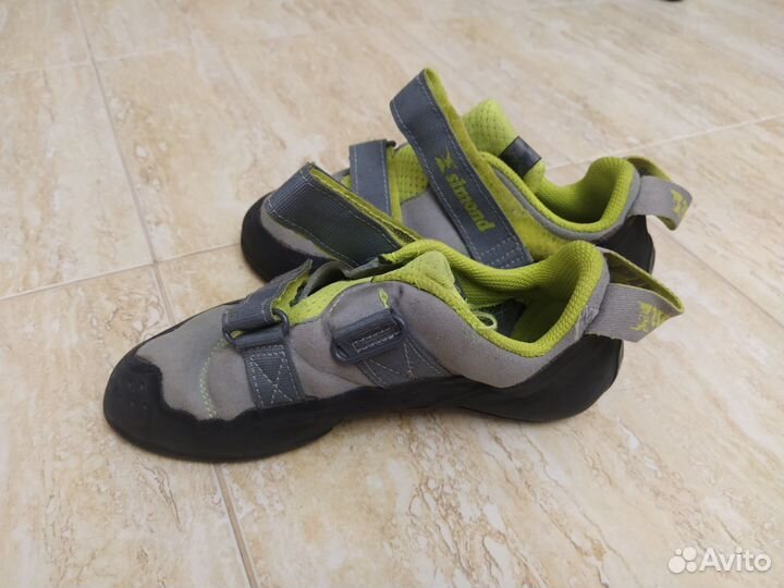 Скальные туфли simond