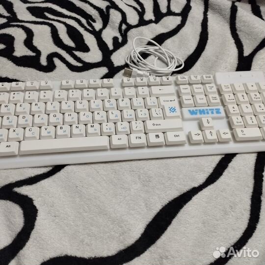 Игровая клавиатура с подсветкой