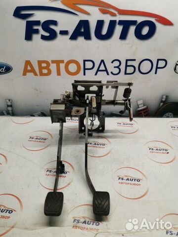 Блок педалей Suzuki Grand Vitara 2 2.0 (J20A)