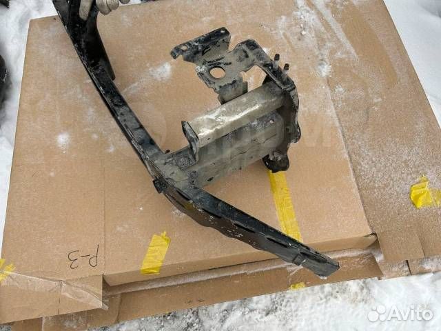 Усилитель переднего бампера Mercedes-Benz GLE-Klas