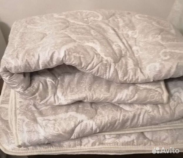 Одеяла верблюжья и овечья шерсть