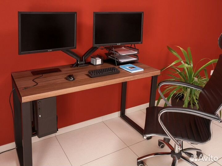 Компьютерный стол Workstation. 1300м*650мм