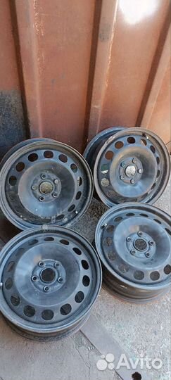 Оригинальные штампы r16 на Фольксваген