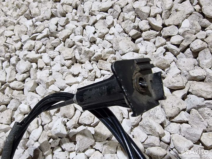 Трос лючка бензобака Крета