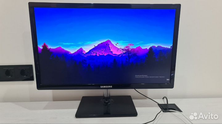 Монитор Samsung S23C570H