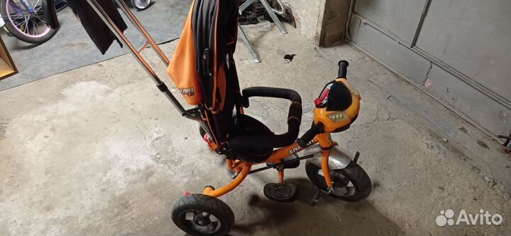 Детский велосипед с ручкой