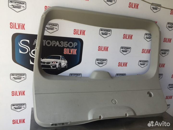 Обшивка крышки багажника Grand Cherokee 3 WK 2008