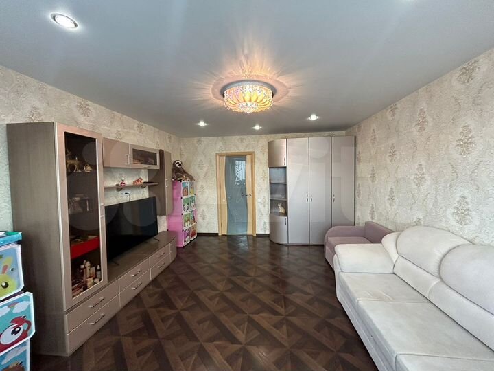 2-к. квартира, 60,3 м², 16/17 эт.