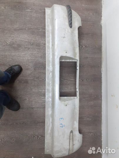 Бампер задний Toyota Carina Ed