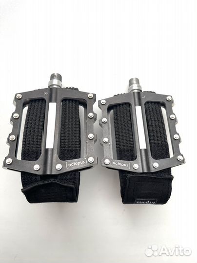 Педали Octopus Urban со стрепами Пеппа и Стрэпа