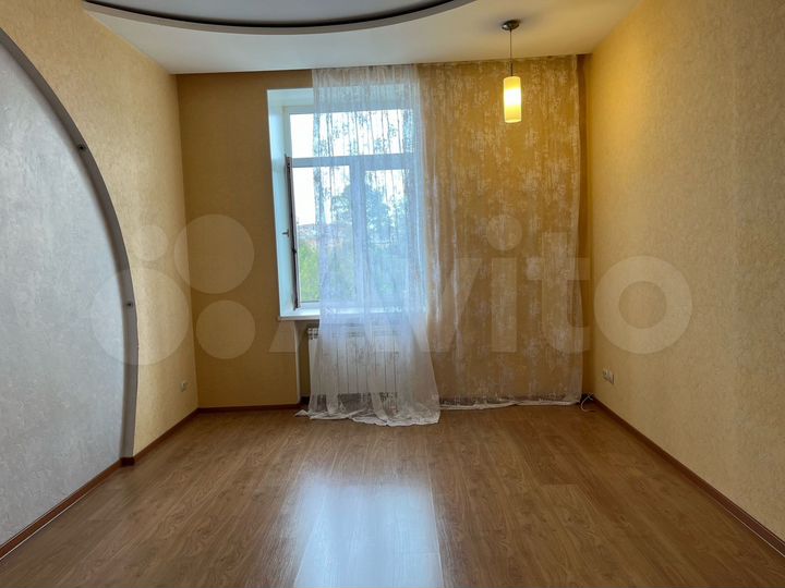 3-к. квартира, 74,7 м², 4/4 эт.