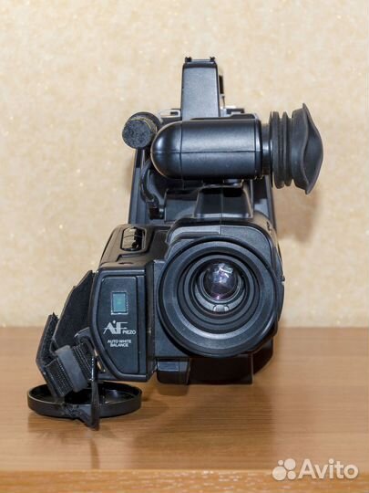 Видеокамера VHS Panasonic M9