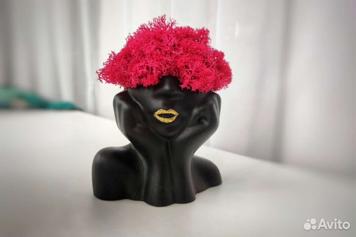 Декоративное кашпо со стабилизированным мхом