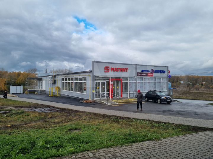 Здание, 523.7 м²