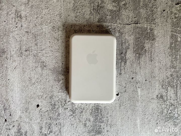 Apple Magsafe Battery Pack (Беспроводная зарядка)